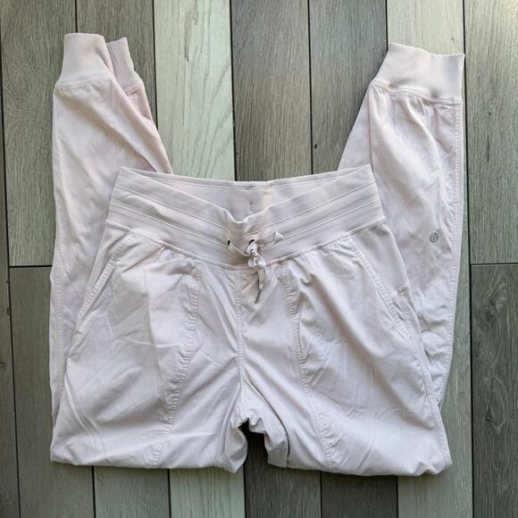 Light pink lululemon joggers lululemon - Picture 3 of 6